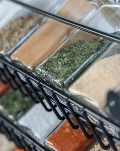 Especiero metálico para cocina con 24 botes para especias